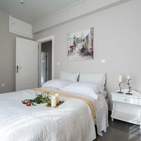 Villa Fontana Luxury With Pool Near Salakos