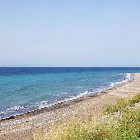 Fontana Luxury With Pool Near Salakos