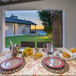 Fontana Luxury With Pool Near *