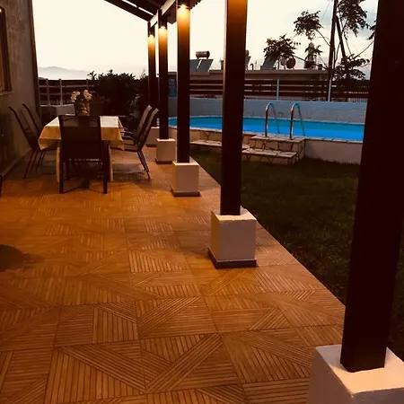 Villa Fontana Luxury With Pool Near