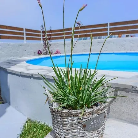 Fontana Luxury With Pool Near Sálakos