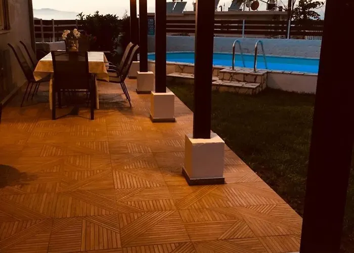 빌라 Fontana Luxury With Pool Near