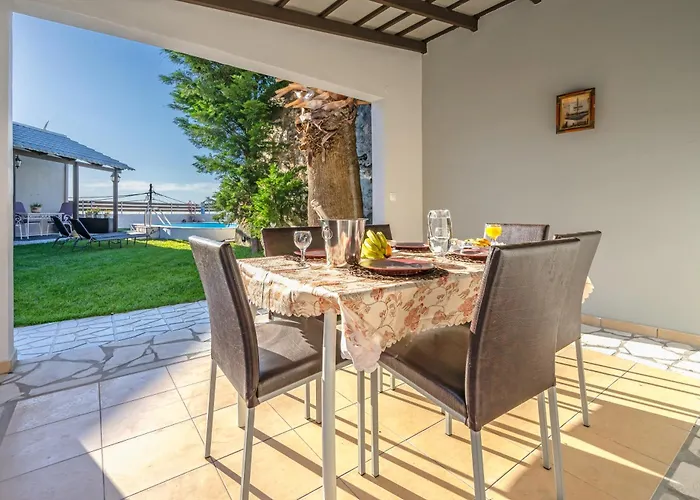 Fontana Luxury With Pool Near 빌라 Sálakos