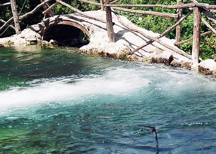 Fontana Luxury With Pool Near Sálakos