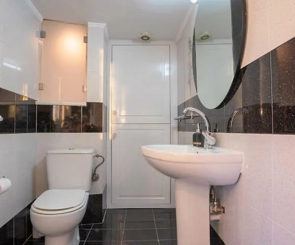 Fontana Luxury With Pool Near *