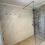 Fontana Luxury With Pool Near Salakos