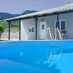 Fontana Luxury With Pool Near Вилла Salakos